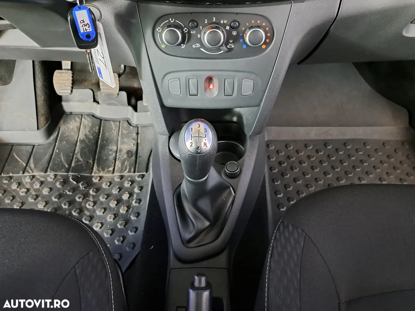 Dacia Logan - 14