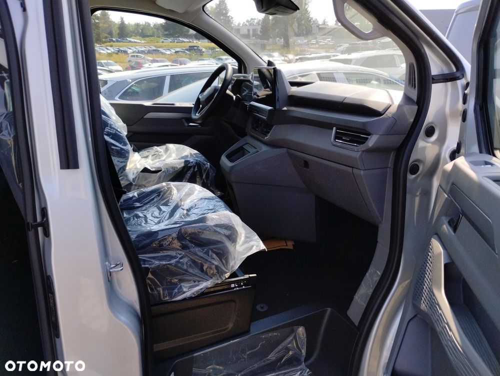 Volkswagen Transporter TDI L2H1 Plus automat - 12