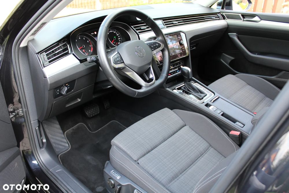 Volkswagen Passat 2.0 TSI Business DSG - 16