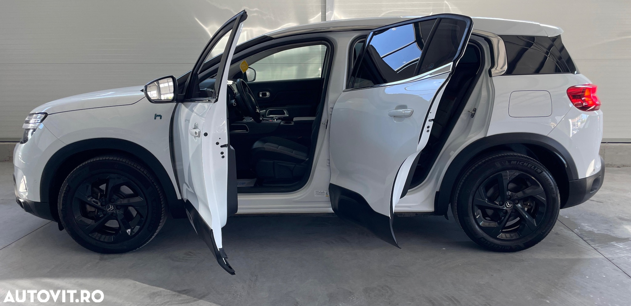 Citroën C5 Aircross 1.6 PHeV FWD 225 EAT8 Shine - 27