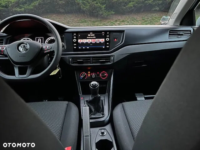 Volkswagen Polo - 12