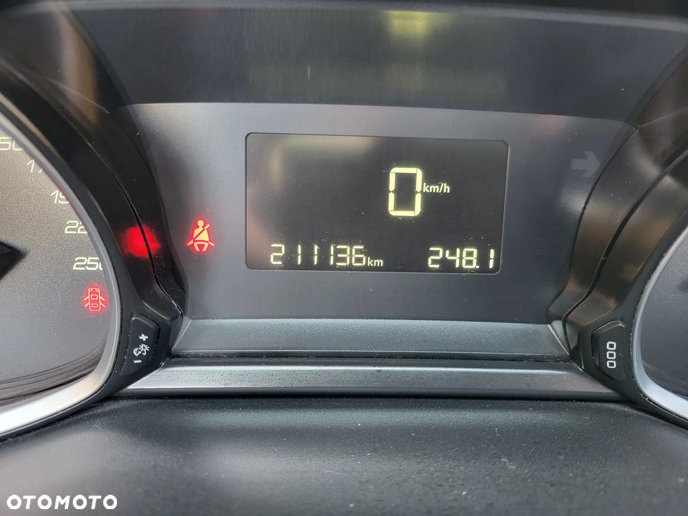 Peugeot 308 BlueHDi 130 Black Edition - 33