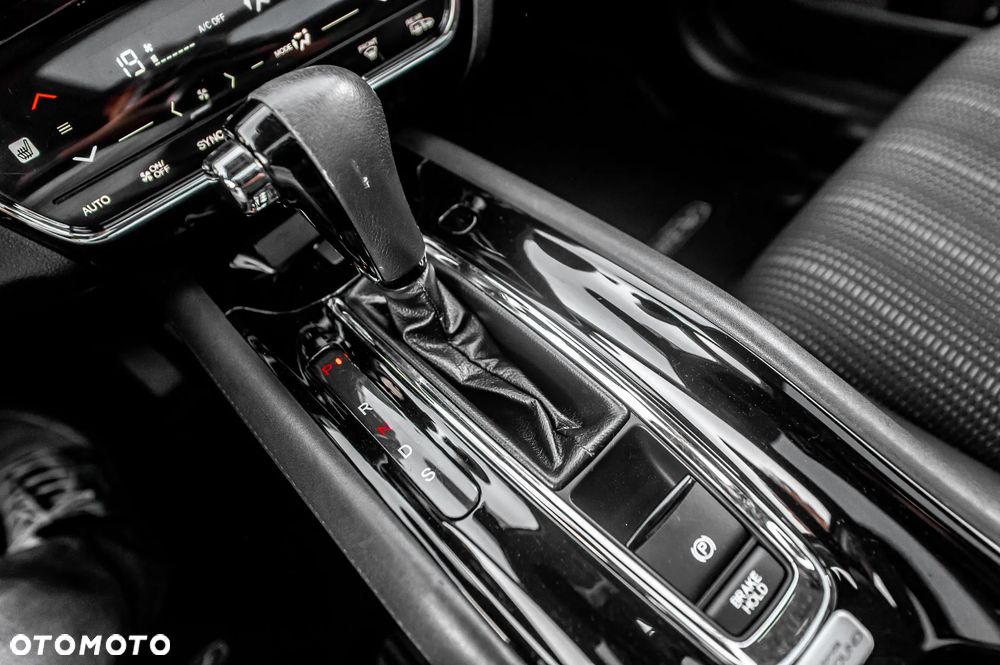 Honda HR-V 1.5 i-VTEC CVT Executive - 32