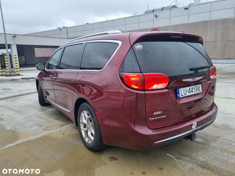 Chrysler Pacifica - 7