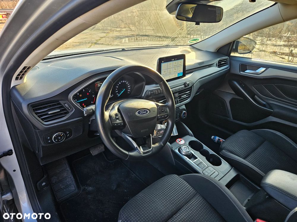 Ford Focus 1.5 EcoBlue Start-Stopp-System TITANIUM - 6