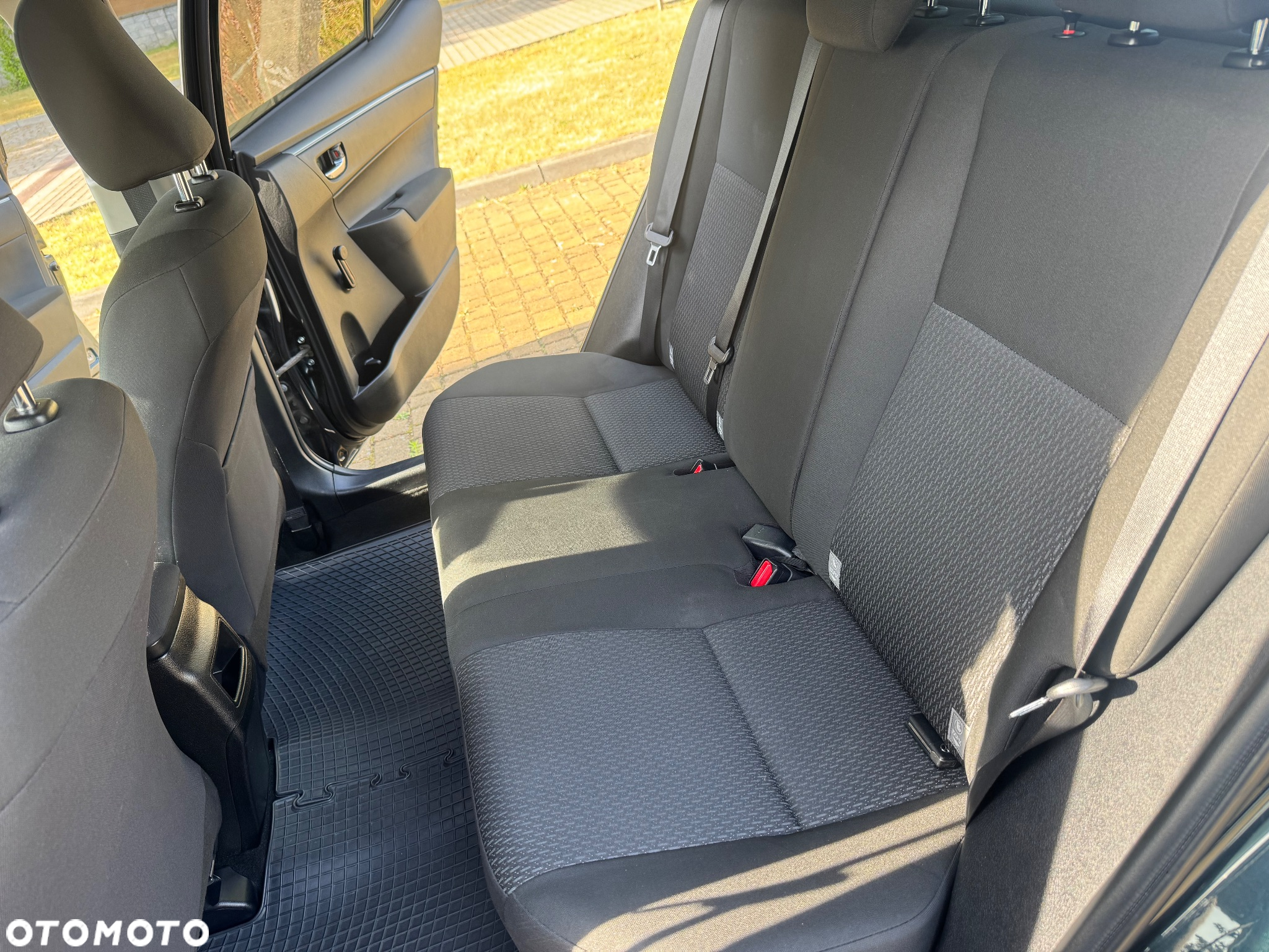 Toyota Corolla 1.6 Active - 9