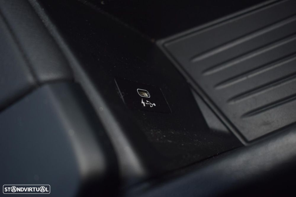 BMW X1 18 d sDrive Auto - 28