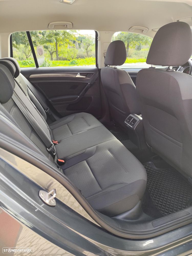 VW Golf Variant 1.6 TDi Confortline - 7