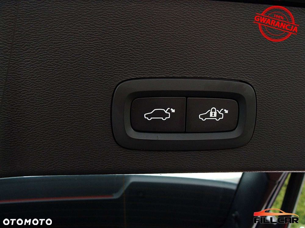 Volvo XC 40 B3 Ultra Dark - 25