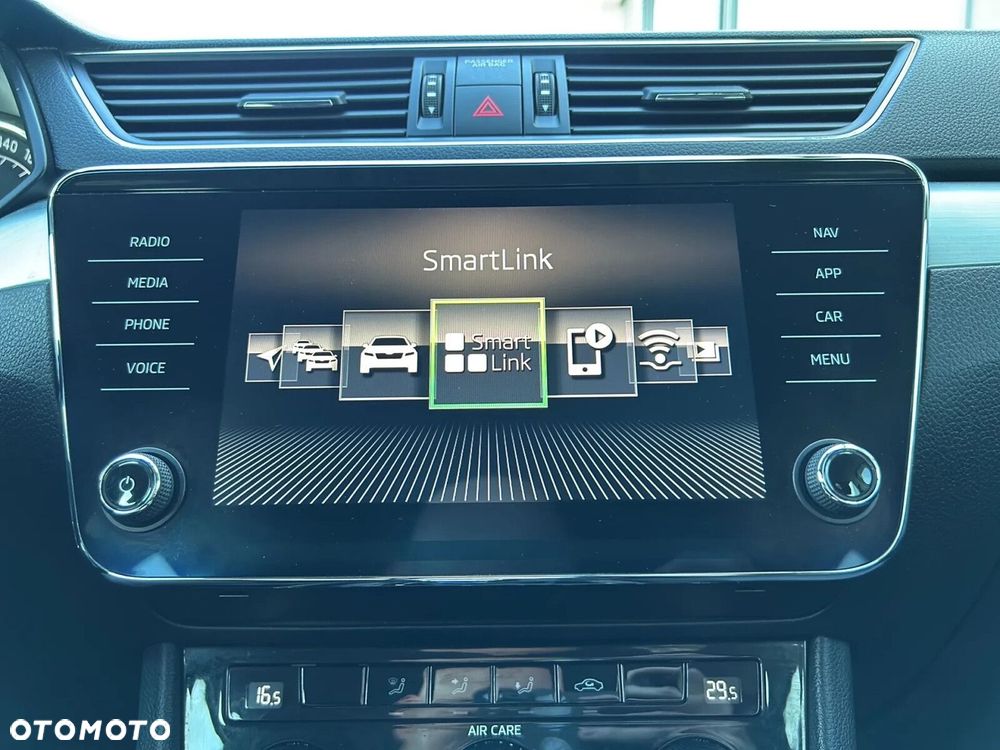 Skoda Superb 2.0 TDI Ambition DSG - 28