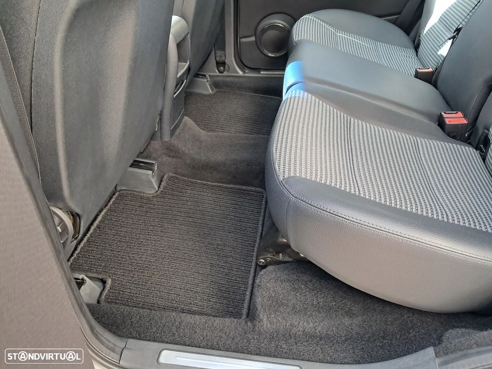 Mercedes-Benz B 150 - 37