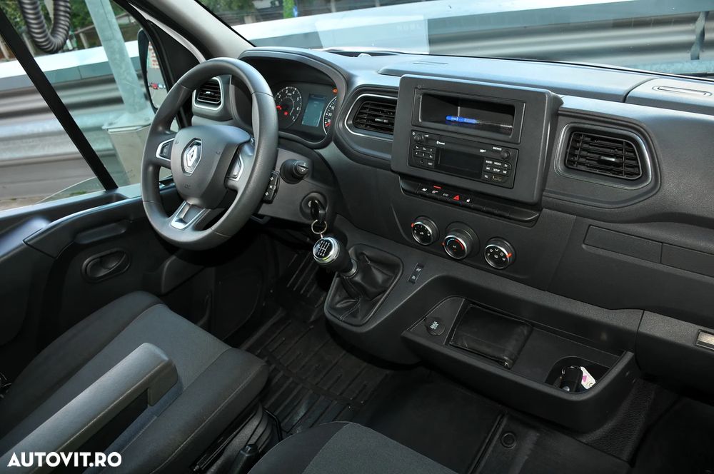 Renault Master cu lift - 5