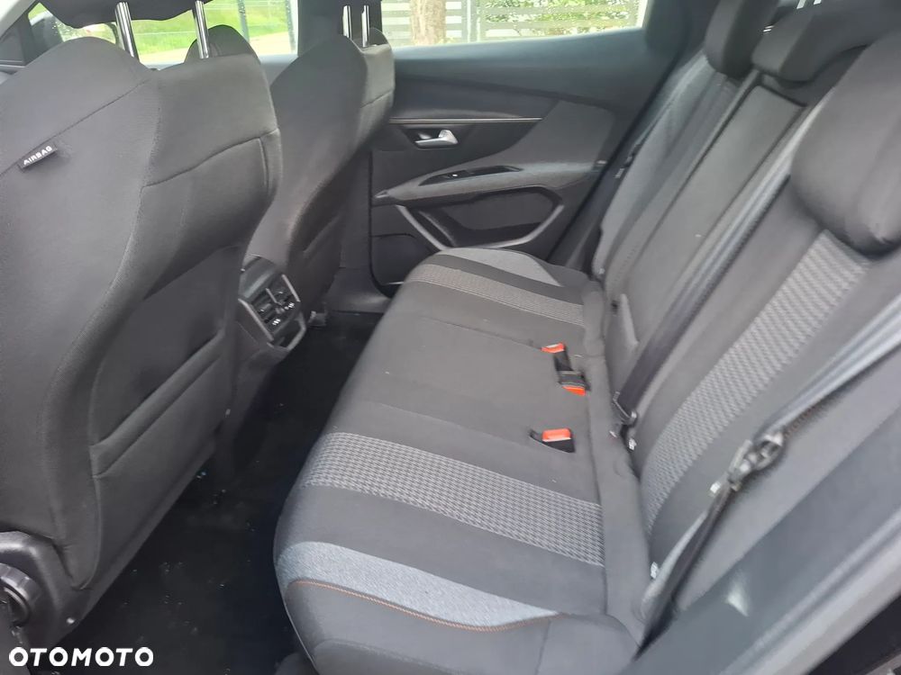 Peugeot 3008 1.5 BlueHDi Active Pack S&S EAT8 - 9
