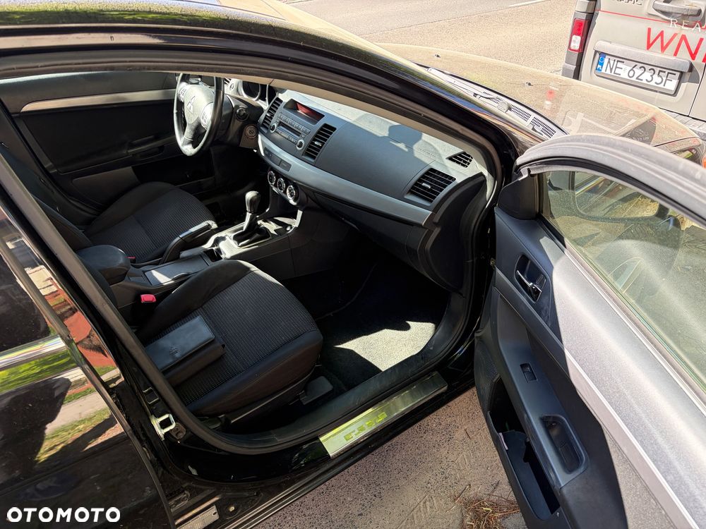 Mitsubishi Lancer 1.8 Inform - 16