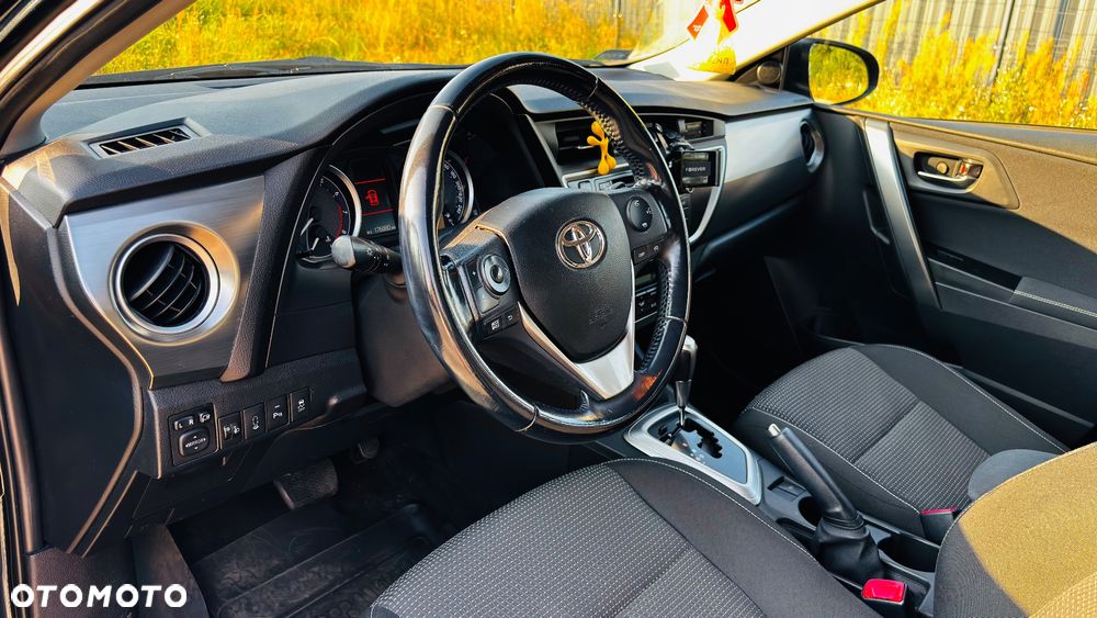 Toyota Auris 1.6 Valvematic Multidrive S Executive - 10