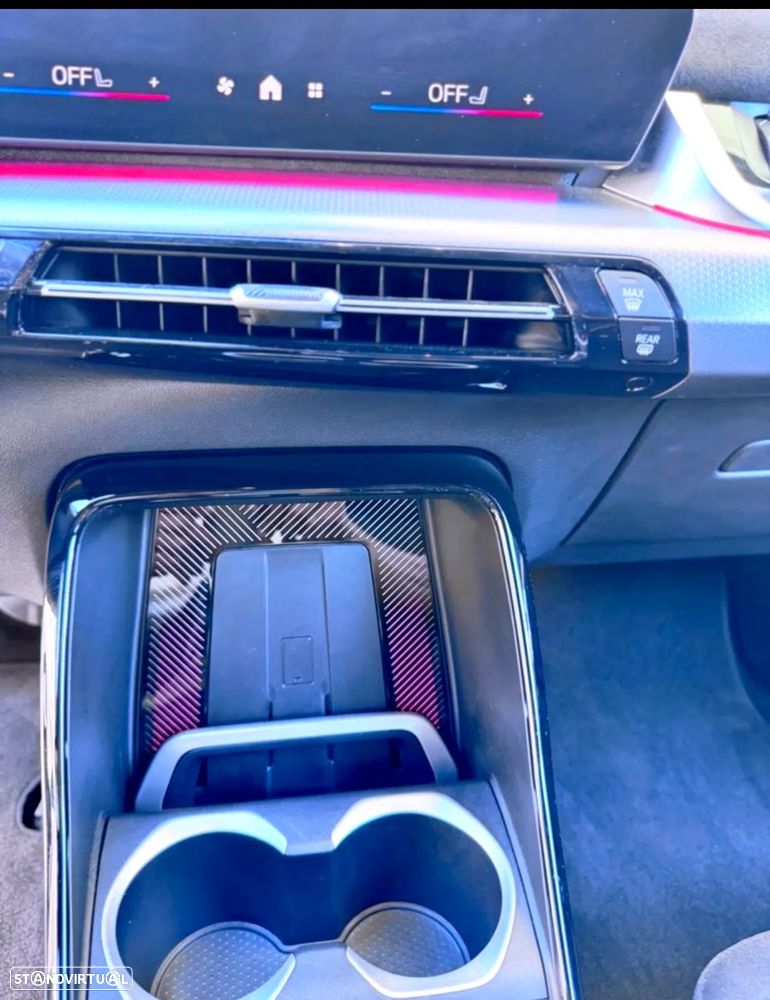 BMW iX2 eDrive20 Pack Desportivo M Pro - 13