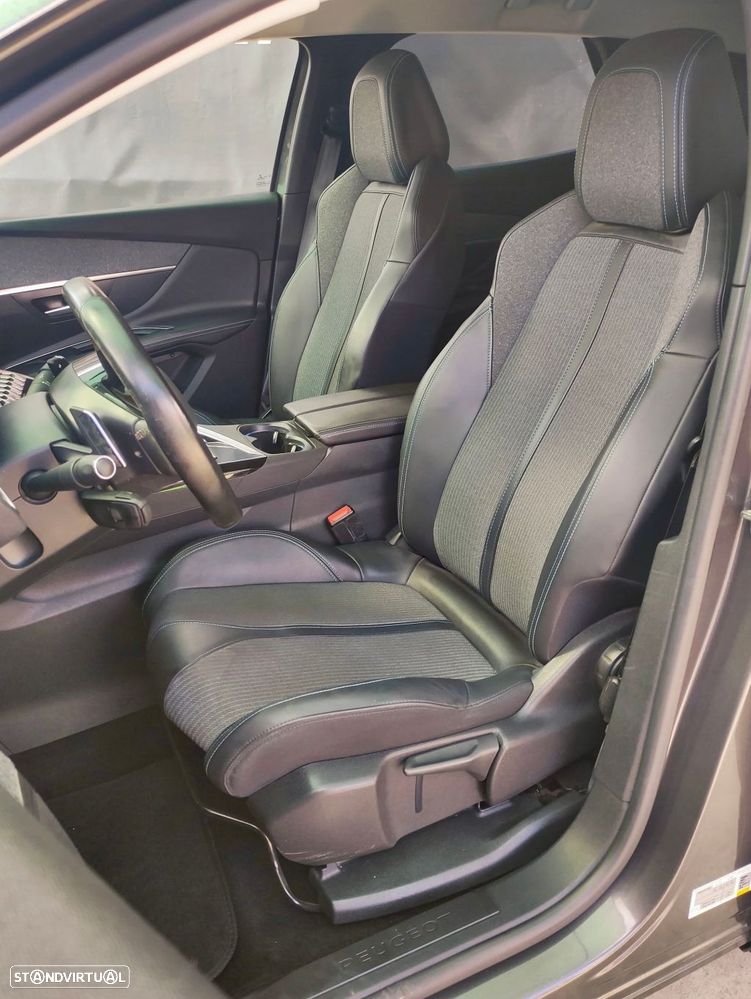 Peugeot 3008 1.5 BlueHDi Allure Pack EAT8 - 13