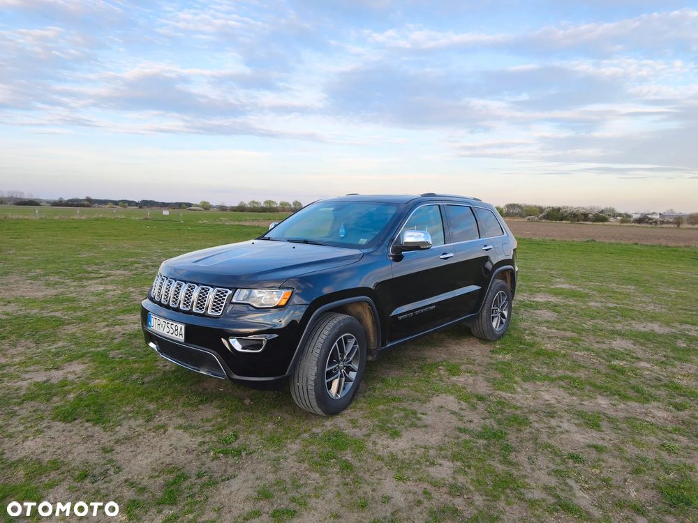 Jeep Grand Cherokee - 1