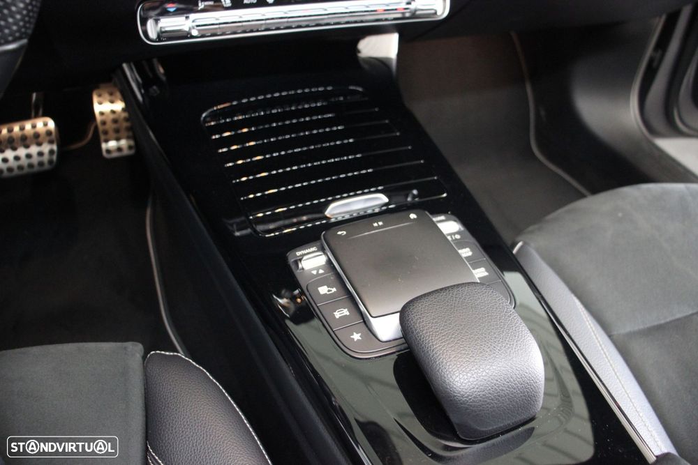 Mercedes-Benz A 200 AMG Line Aut. - 18