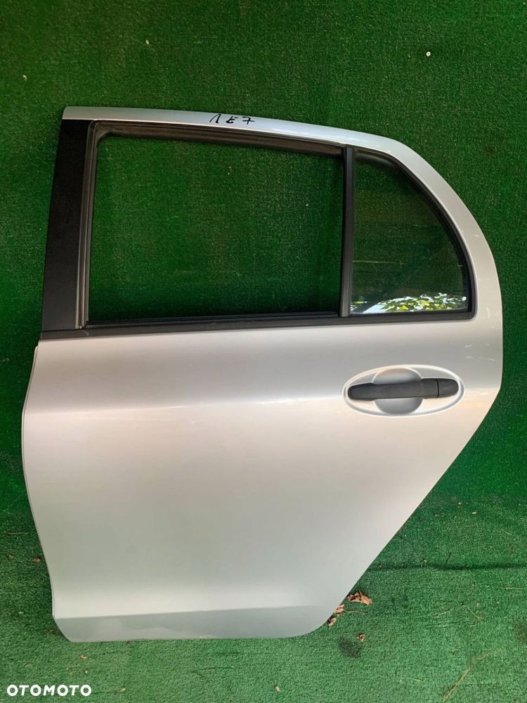 Drzwi Tyl tylne Lewe Toyota Yaris II 2008 1E7 W-wa
