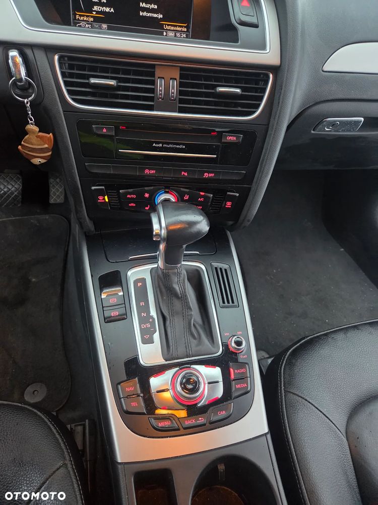 Audi A4 Allroad 2.0 TDI DPF S tronic - 9