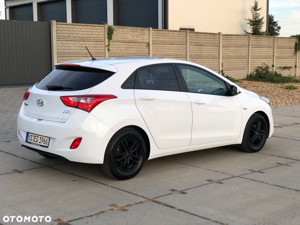 Hyundai i30 1.4 Passion - 4