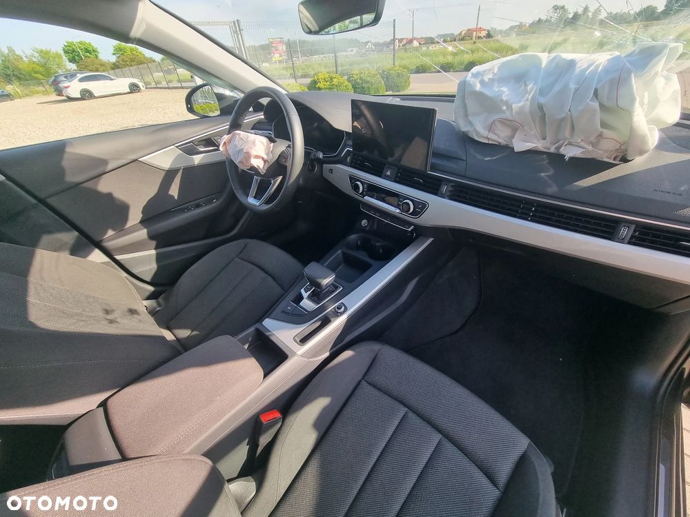 Audi A4 Avant 35 TDI S tronic - 12