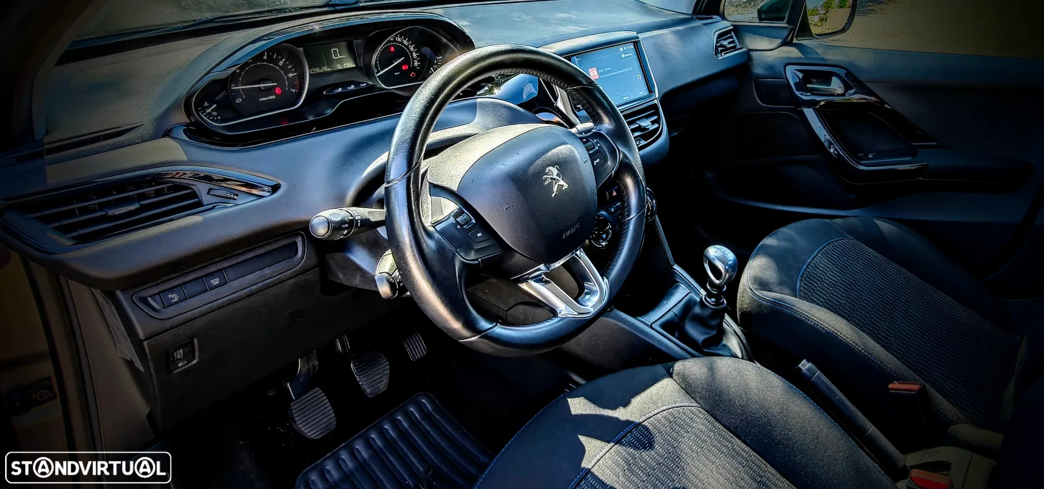 Peugeot 208 1.2 PureTech Style - 14