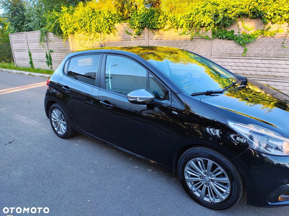 Peugeot 208 1.2 PureTech Style - 4