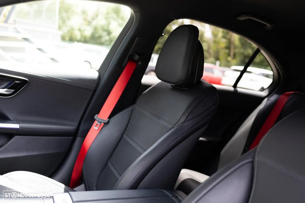 Mercedes-Benz C 300 e AMG Line - 53