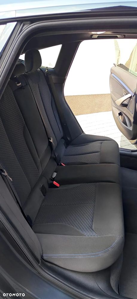 BMW 3GT 330d xDrive M Sport - 21