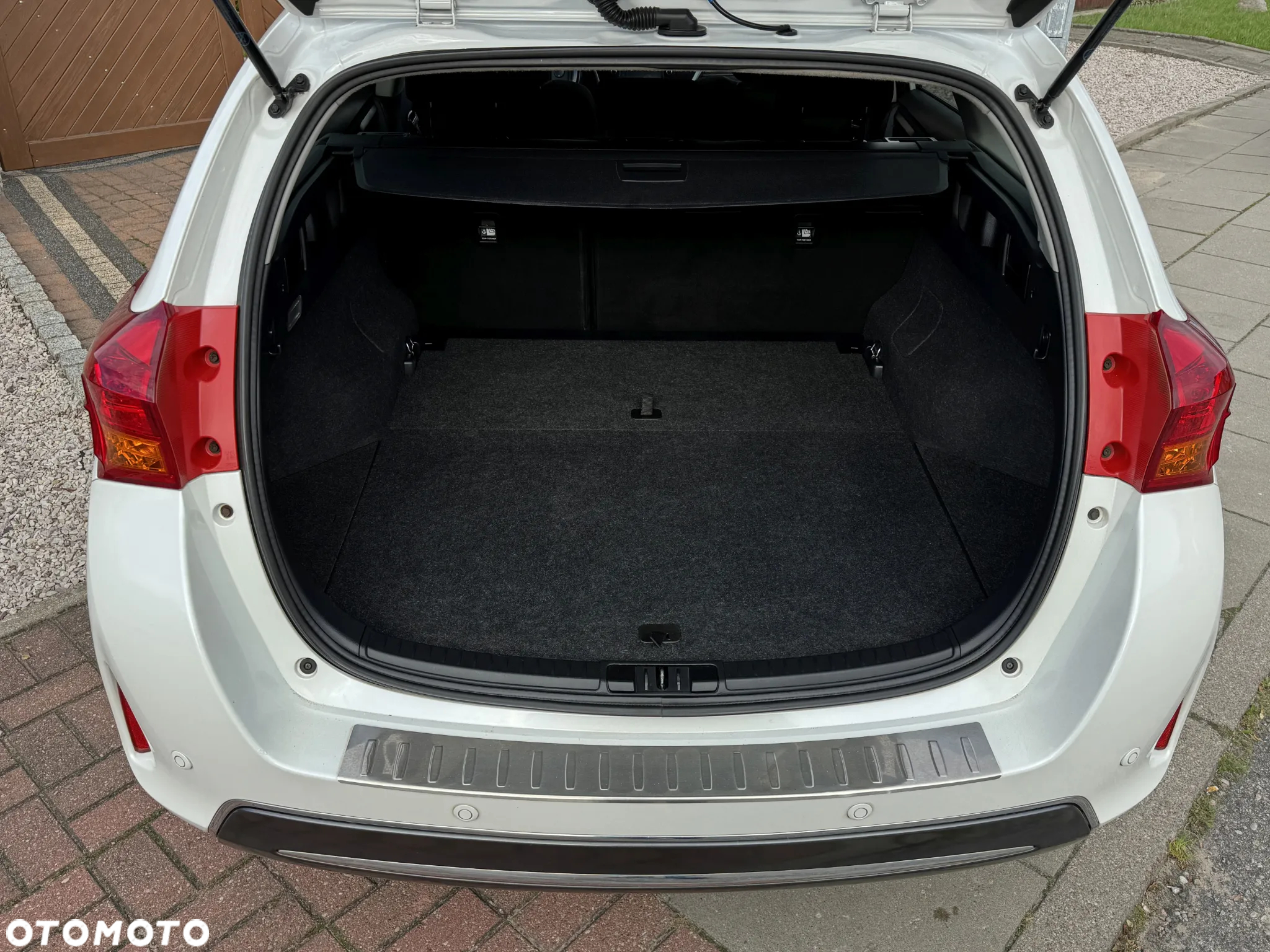 Toyota Auris - 24