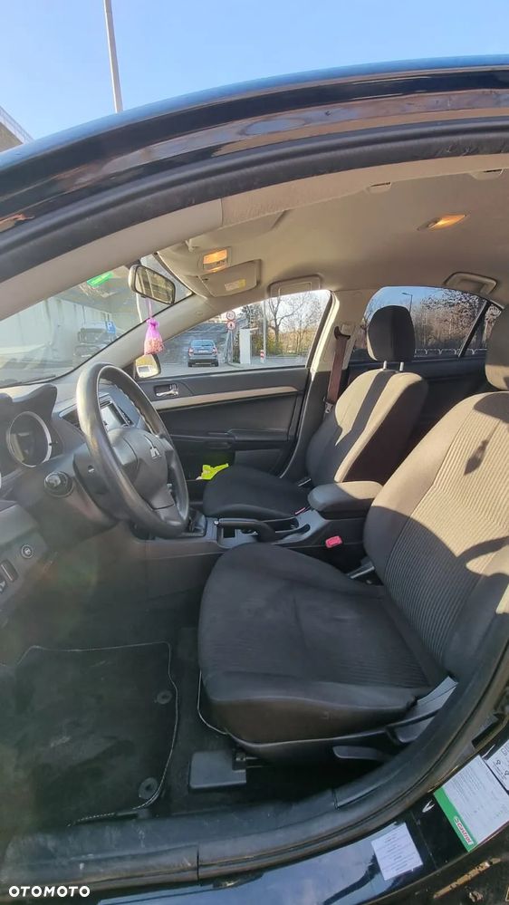 Mitsubishi Lancer - 4