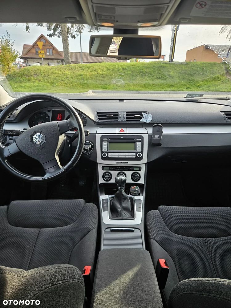 Volkswagen Passat - 5