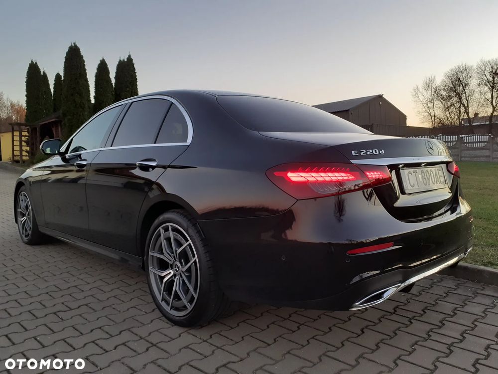 Mercedes-Benz Klasa E 220 d 4-Matic AMG - 18