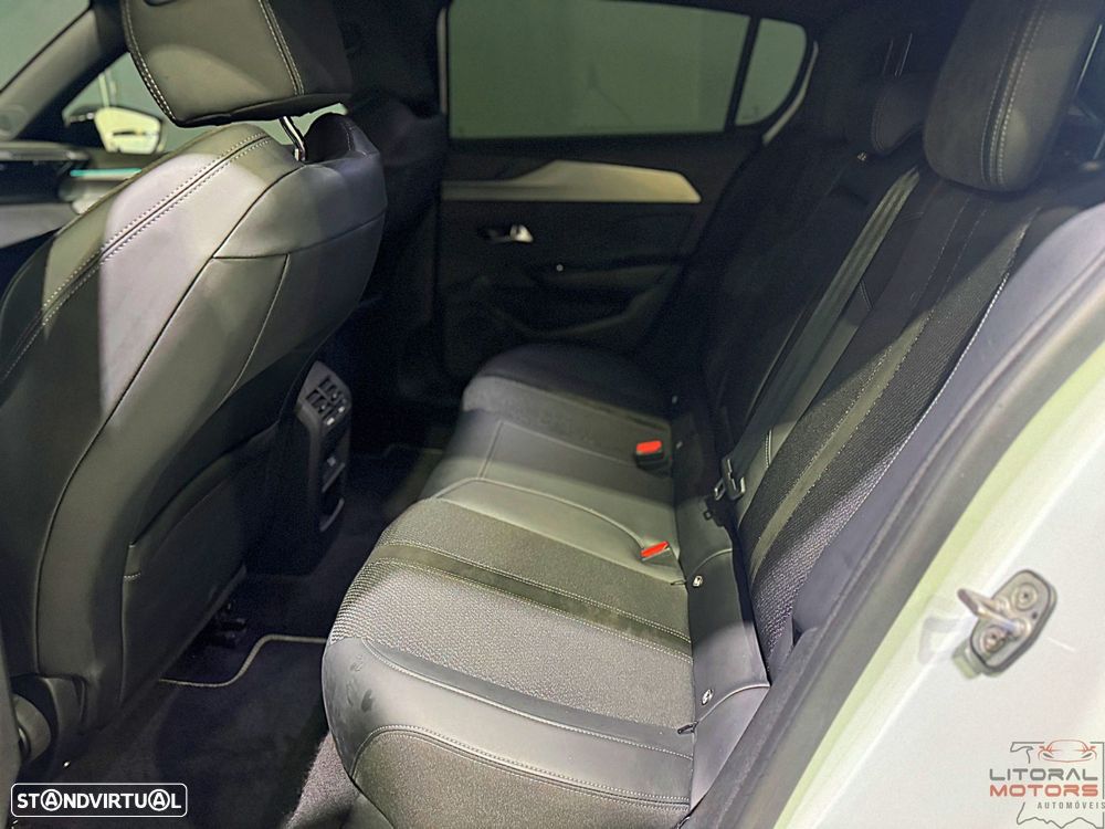 Peugeot 308 1.6 Hybrid GT e-EAT8 - 17