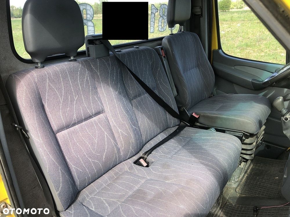 Mercedes-Benz Sprinter - 10