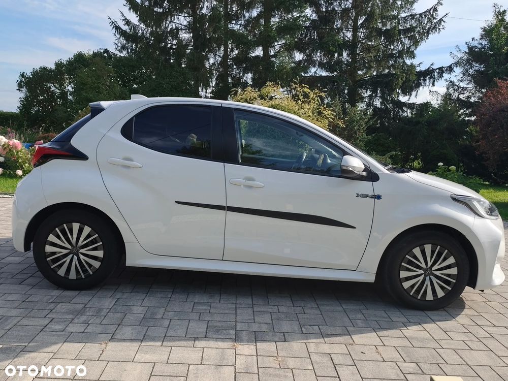 Toyota Yaris Hybrid 1.5 Premiere Edition - 11