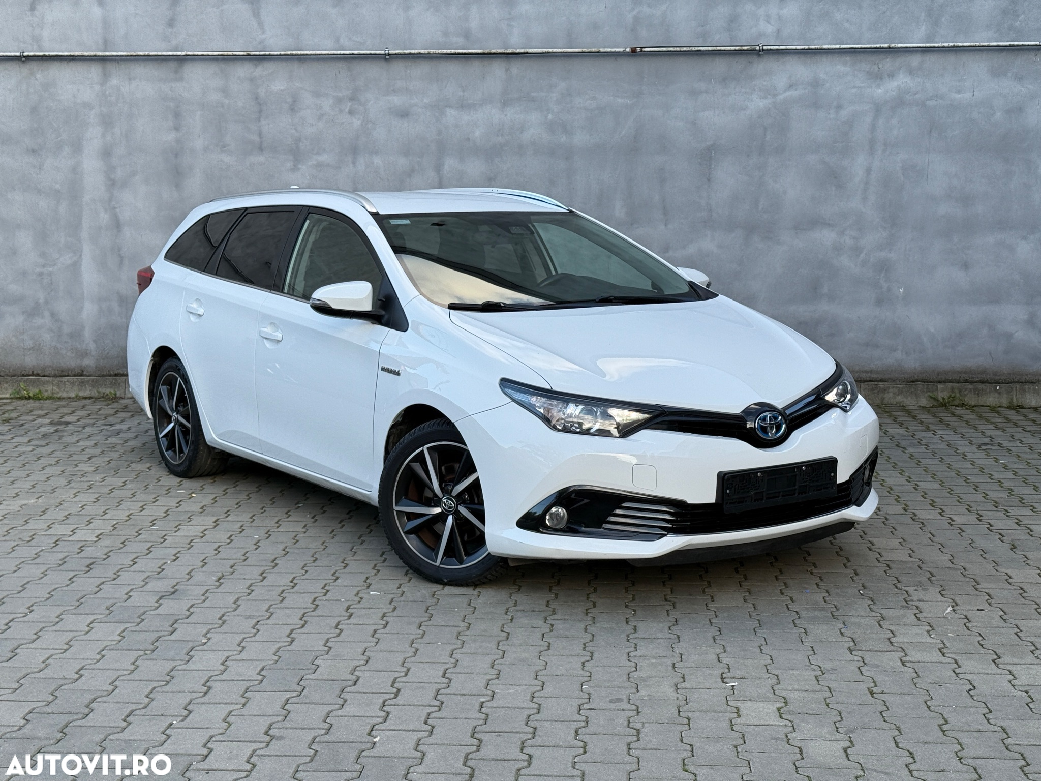 Toyota Auris 1.8 VVT-i Hybrid Automatik Comfort - 6