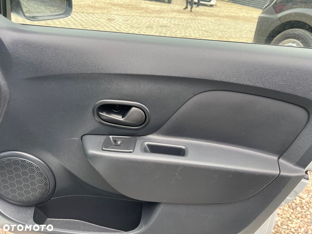 Dacia Sandero SCe 75 Essentiel - 19