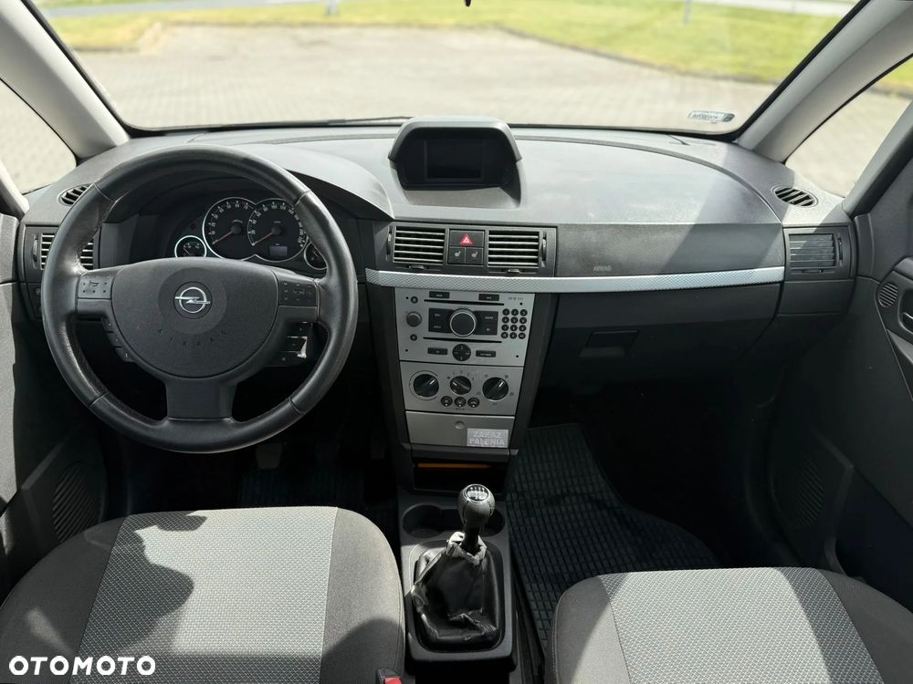 Opel Meriva 1.8 Cosmo - 16