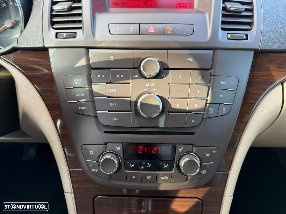 Opel Insignia Sports Tourer - 16