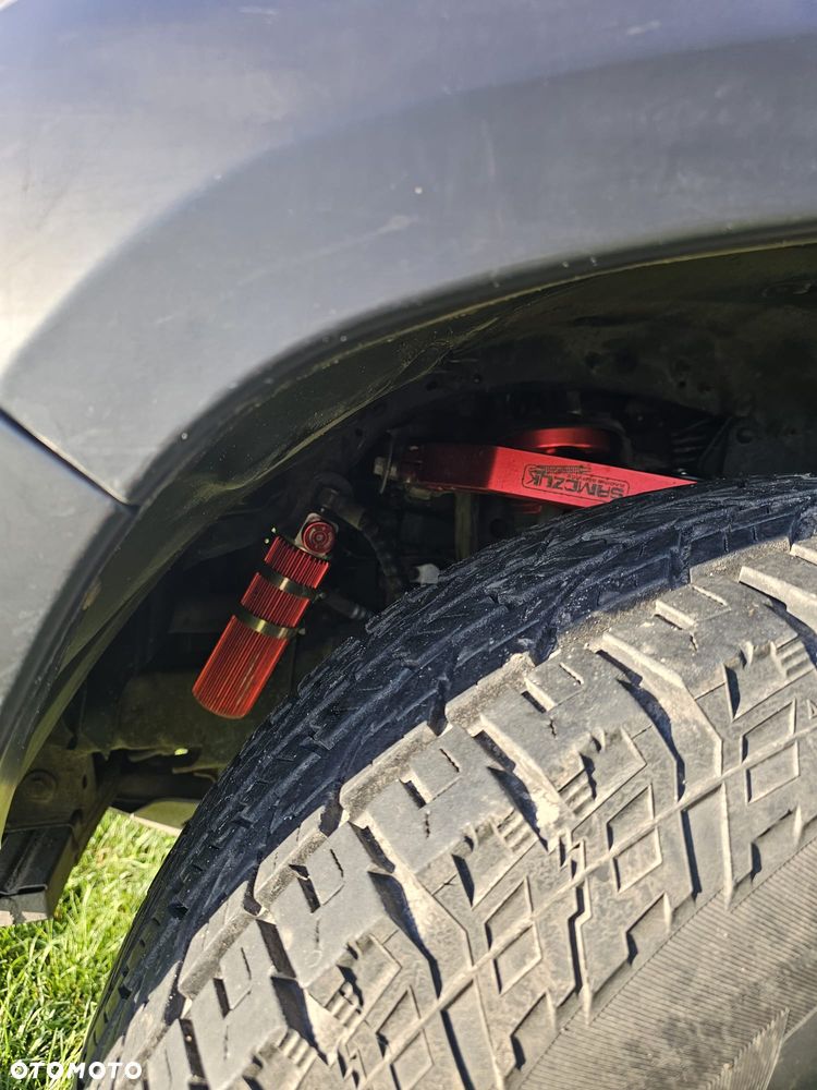 Toyota Tacoma - 9