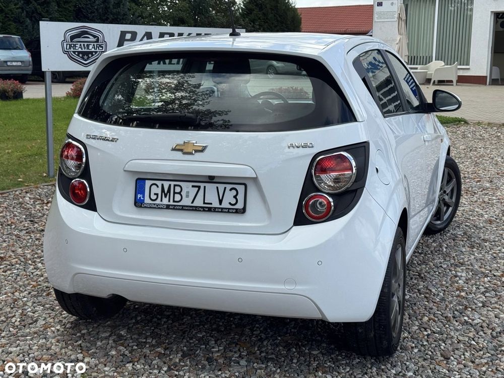 Chevrolet Aveo - 11