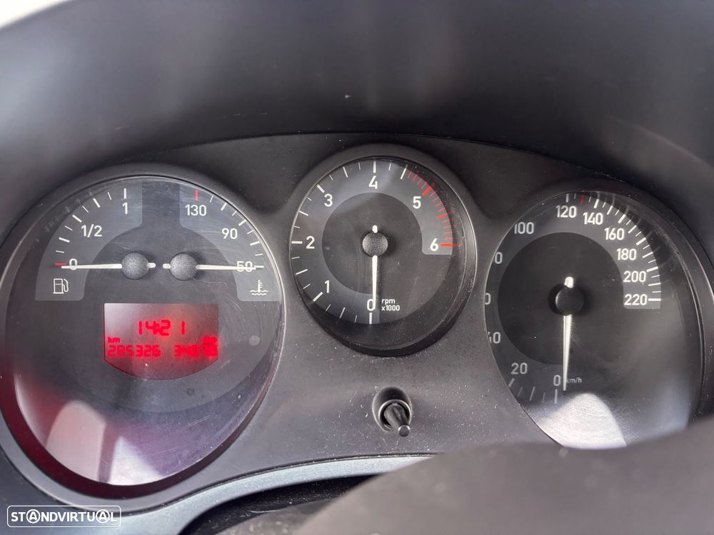 SEAT Leon 1.9 TDI Eco Sport Limited - 18