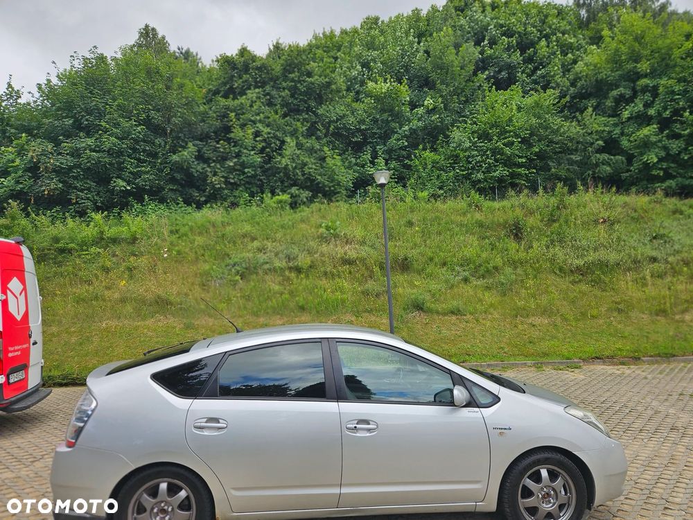 Toyota Prius 1.5 VVT-i Prestige - 7