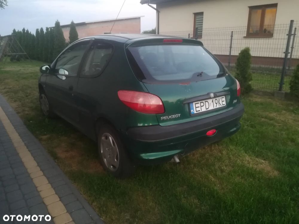 Peugeot 206 1.1 XR - 1