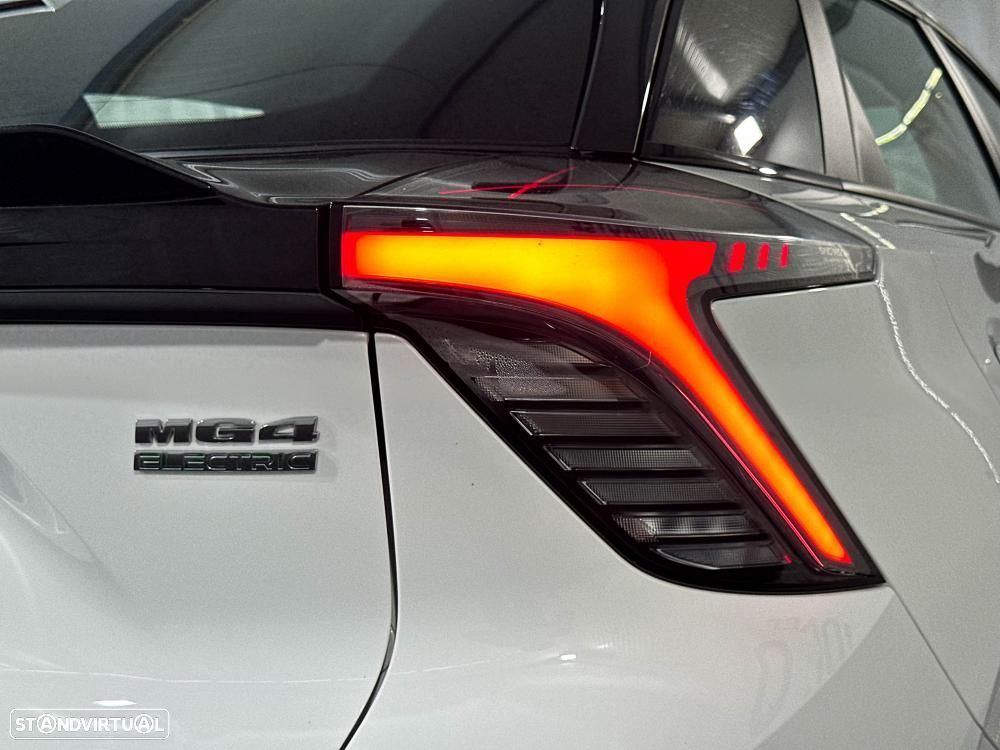MG MG4 51 kWh Standard - 19