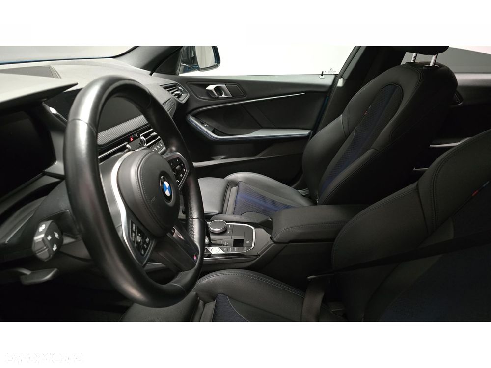 BMW Seria 2 218i M Sport - 27