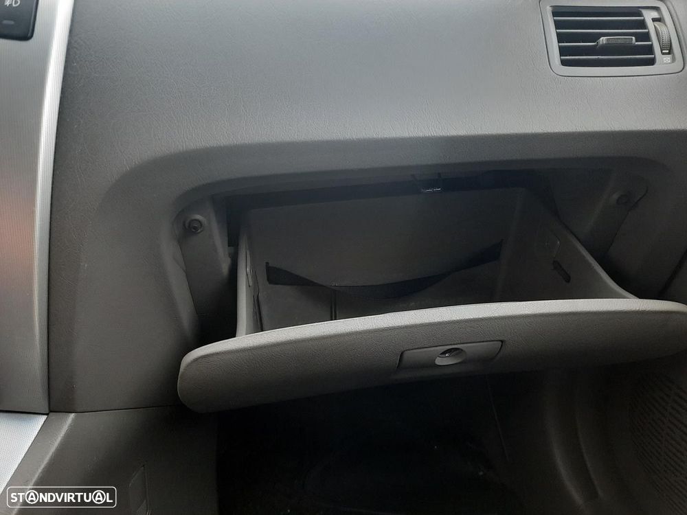 PORTA LUVAS HYUNDAI TUCSON 2006 - 4
